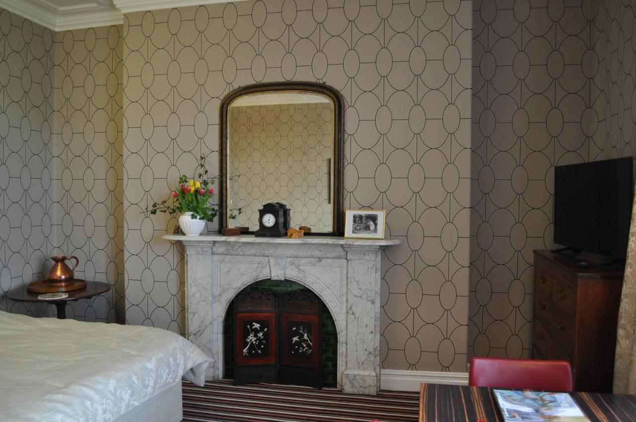 Aberley House Bed & Breakfast Waterloo ภายนอก รูปภาพ